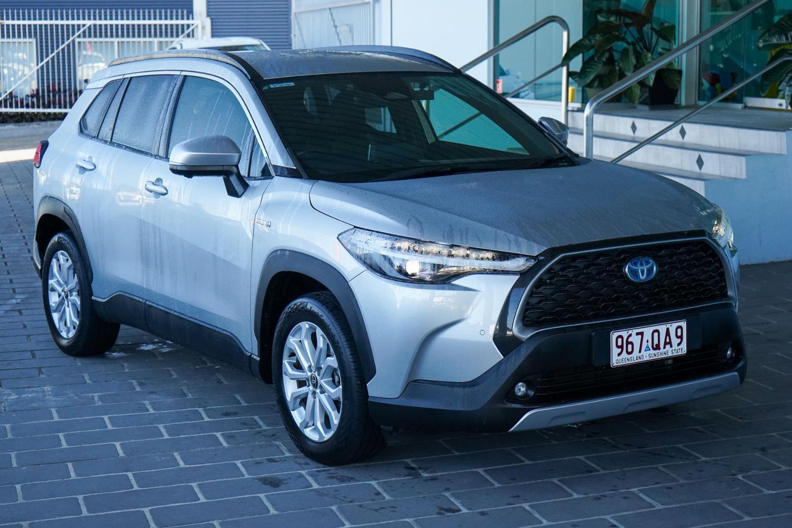 2022 Toyota Corolla Cross GXL in Silver