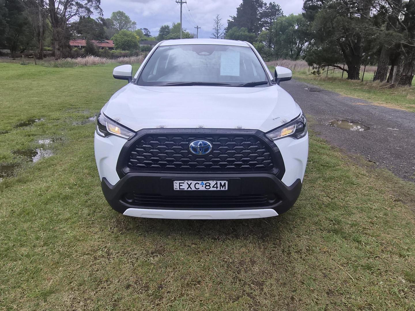 2023 Toyota Corolla Cross GX in White