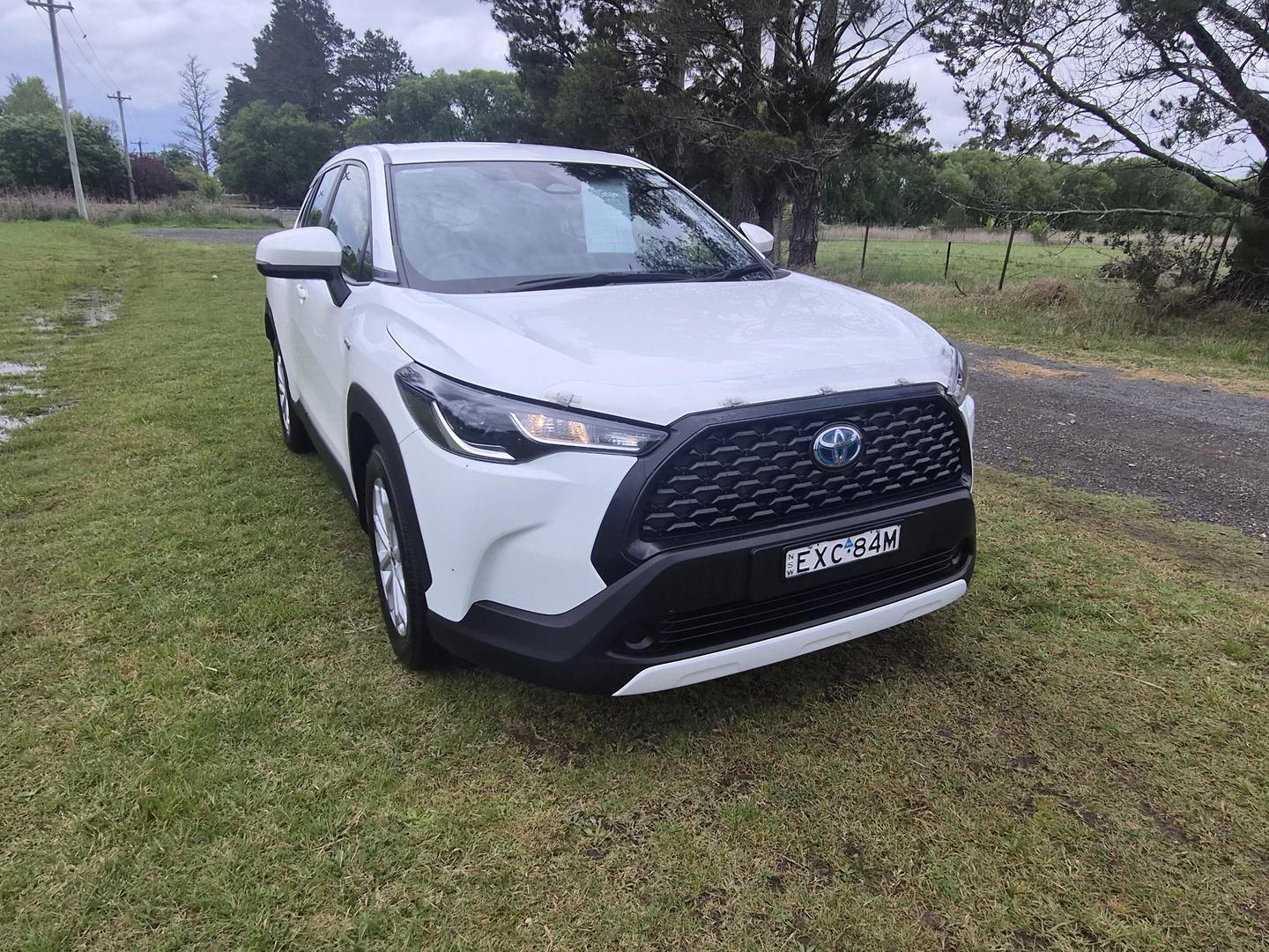 2023 Toyota Corolla Cross GX in White
