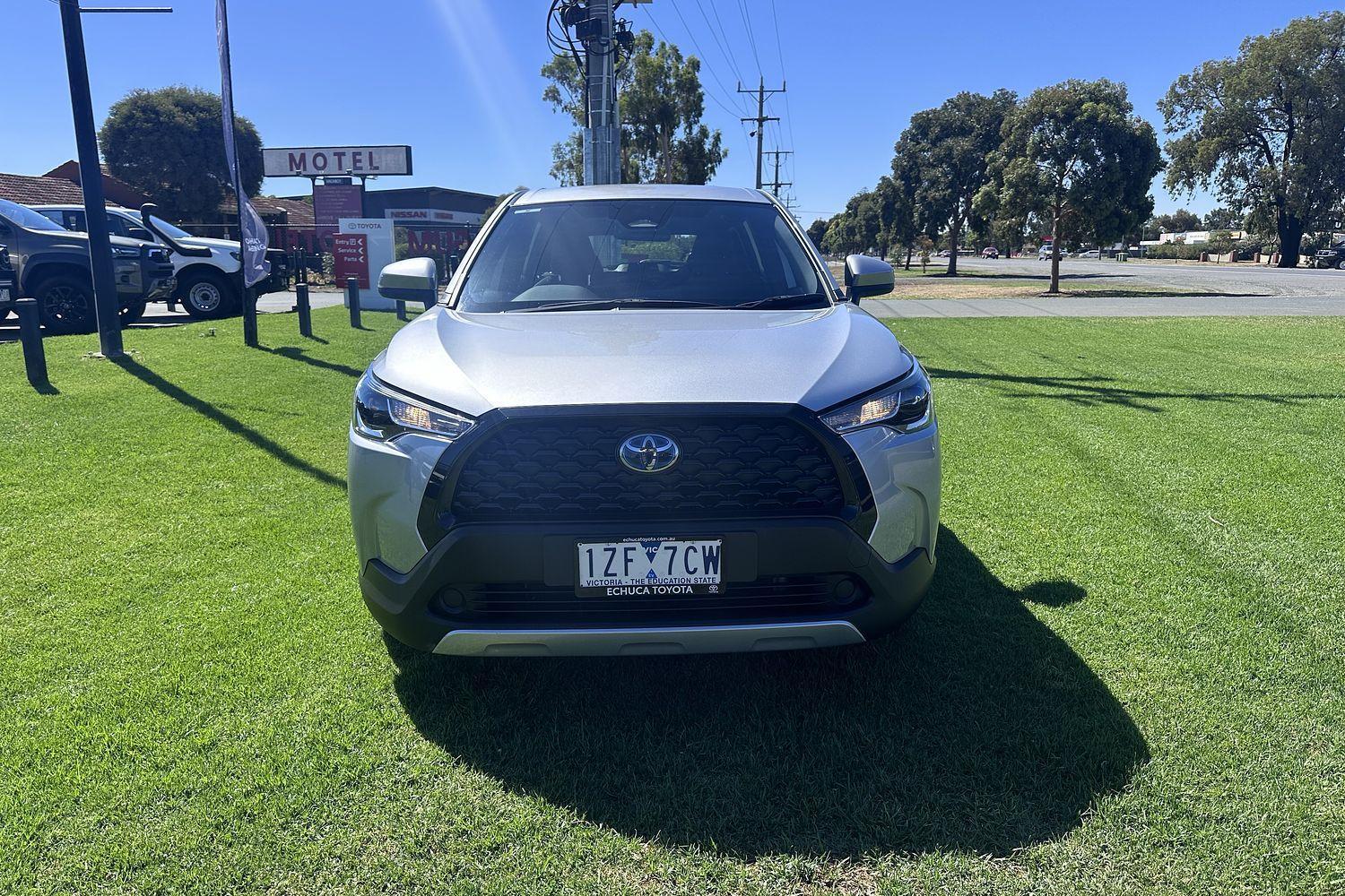 2023 Toyota Corolla Cross GX in Silver