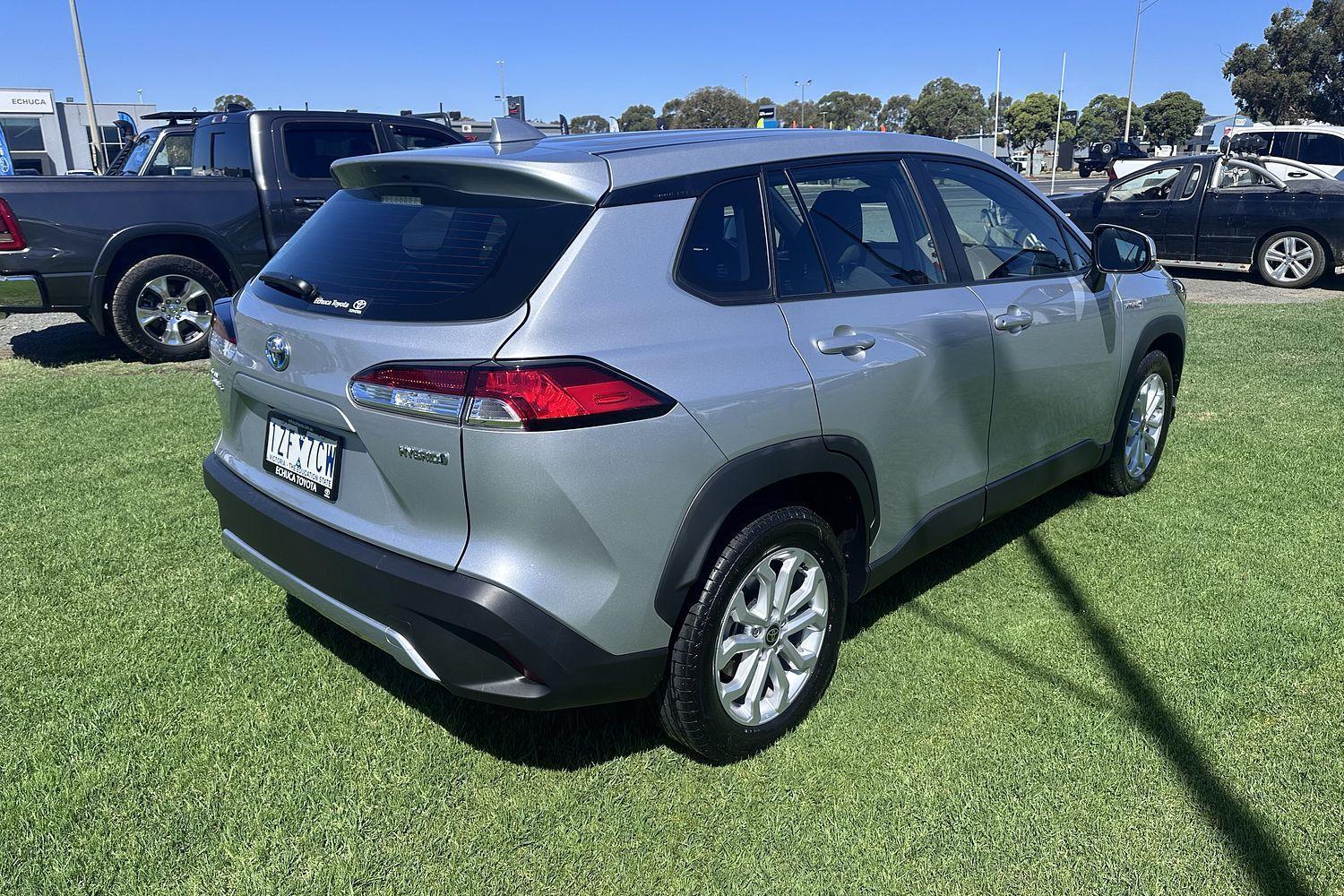 2023 Toyota Corolla Cross GX in Silver