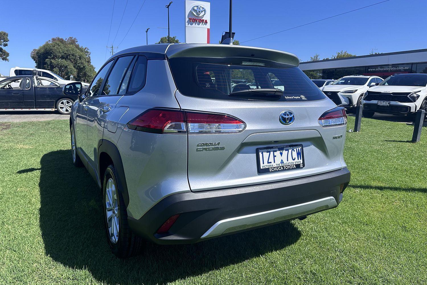 2023 Toyota Corolla Cross GX in Silver