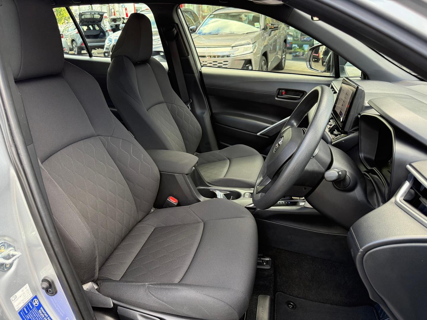 2025 Toyota Corolla Cross GX in Silver