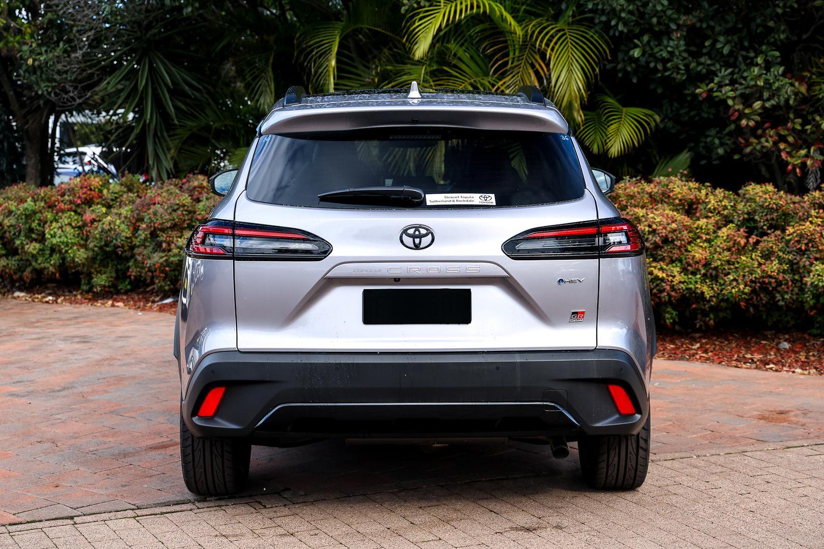 2025 Toyota Corolla Cross GR-S HV AWD in Silver
