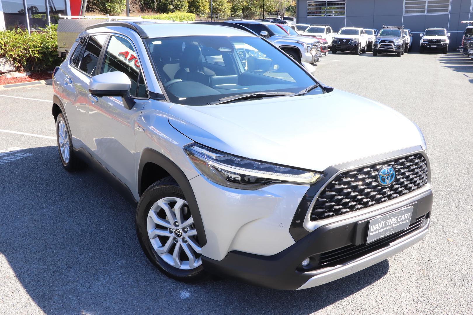 2022 Toyota Corolla Cross GXL in Silver