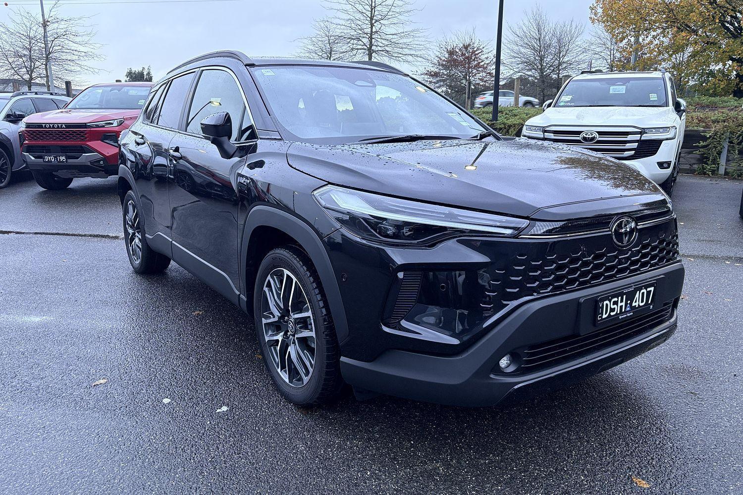 2025 Toyota Corolla Cross Atmos in Black
