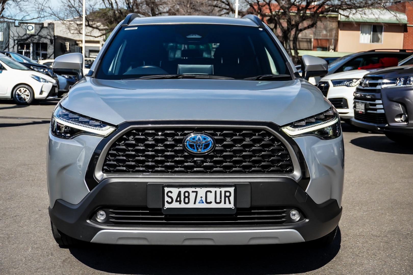 2022 Toyota Corolla Cross GXL in Silver