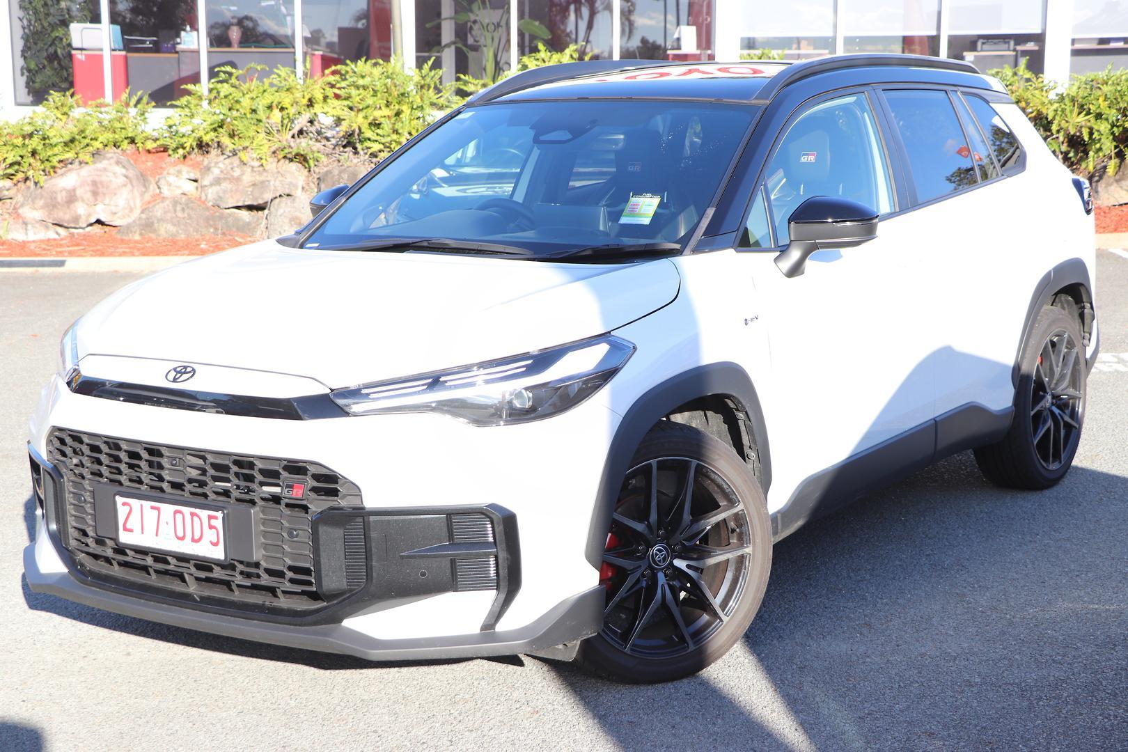 2025 Toyota Corolla Cross GR-S HV AWD in Two Tone White