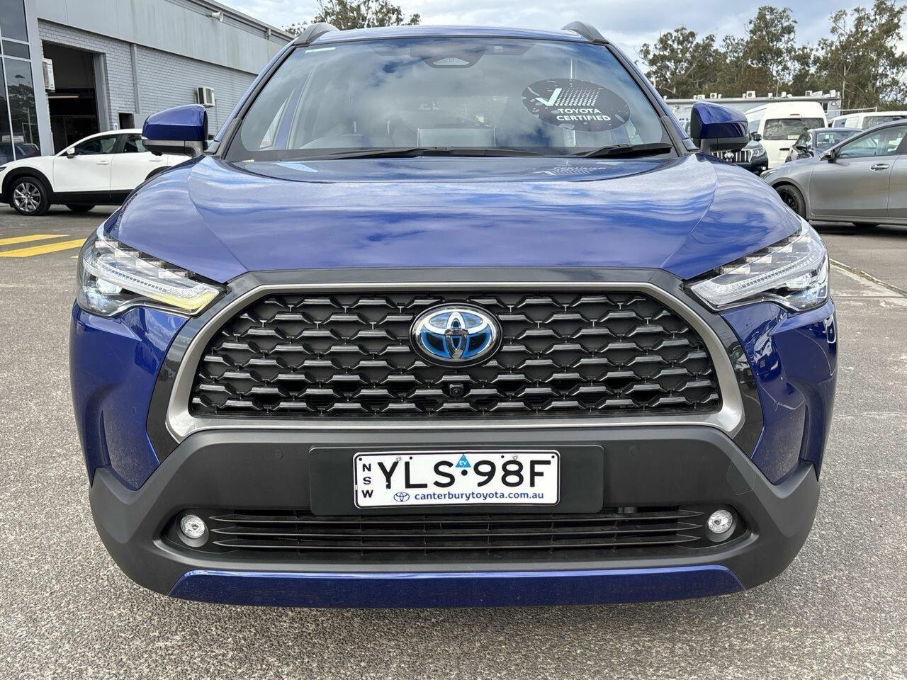 2022 Toyota Corolla Cross GXL in Blue