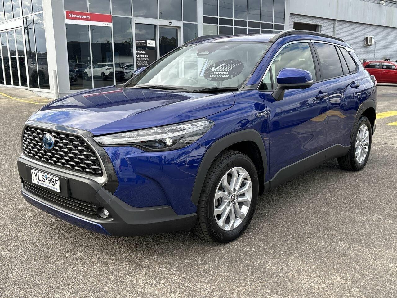 2022 Toyota Corolla Cross GXL in Blue