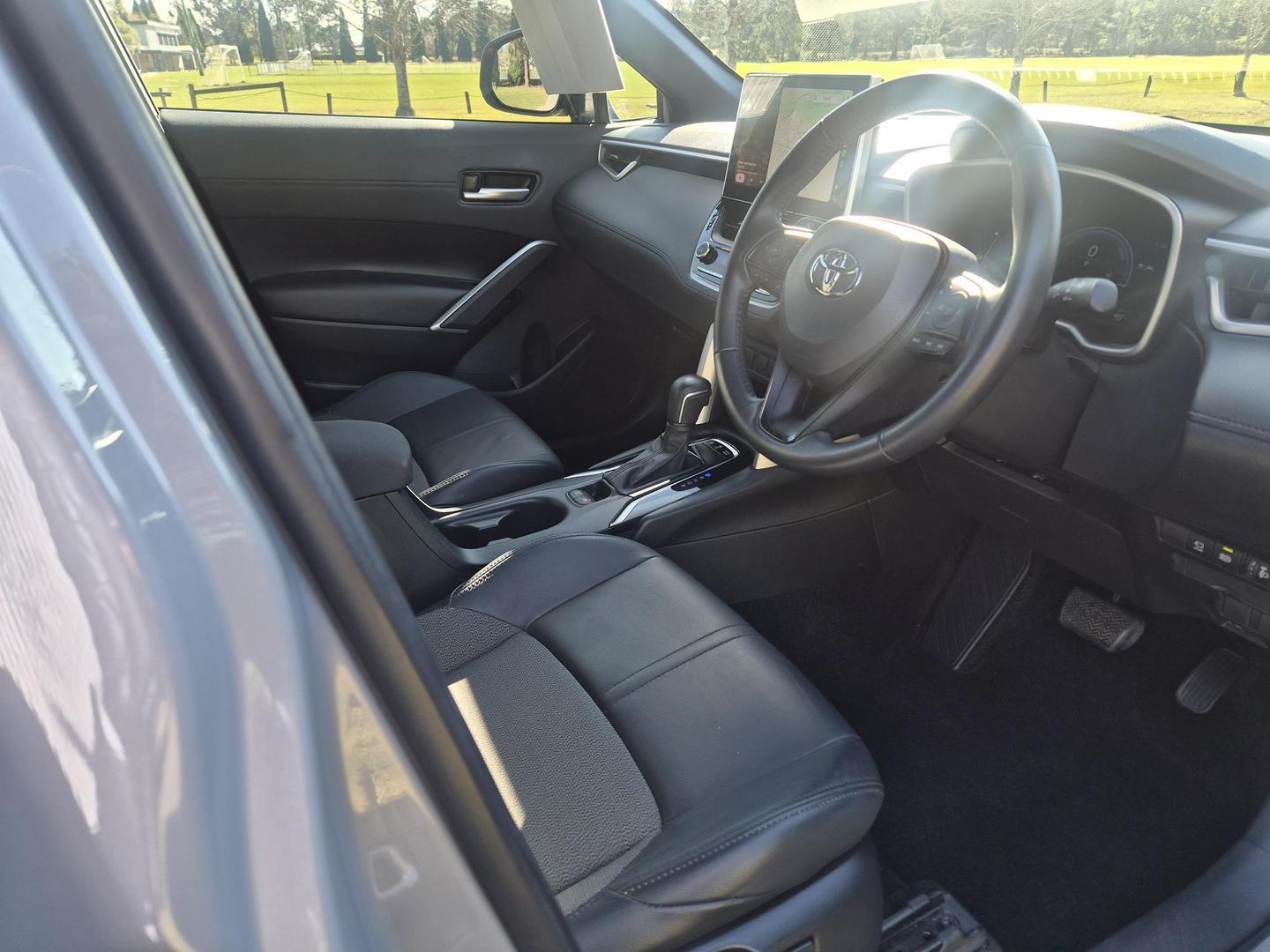 2022 Toyota Corolla Cross GXL in Grey