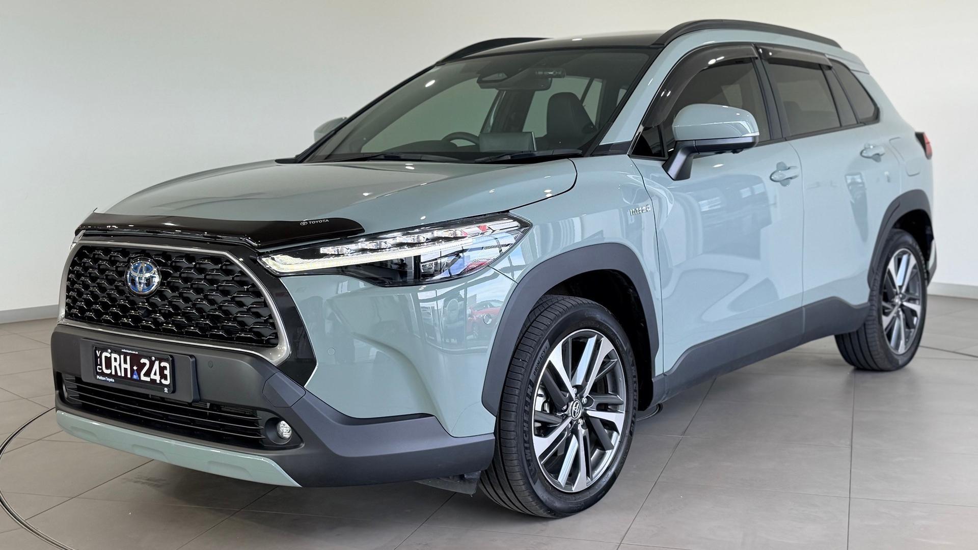 2023 Toyota Corolla Cross Atmos AWD in Green