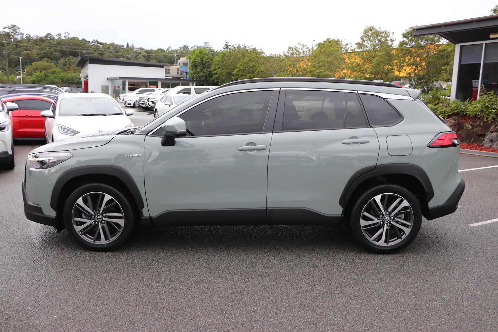 2023 Toyota Corolla Cross Atmos AWD in Green