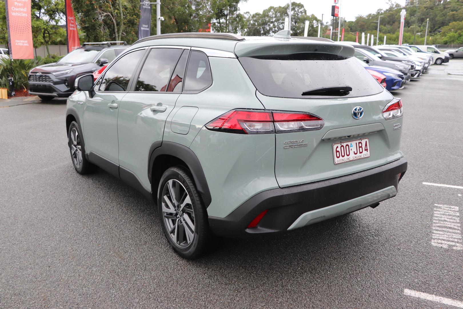 2023 Toyota Corolla Cross Atmos AWD in Green