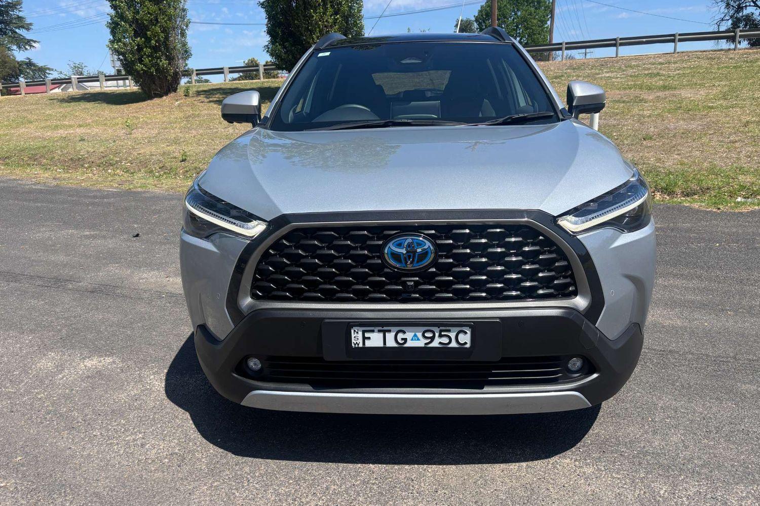 2022 Toyota Corolla Cross Atmos AWD in Silver