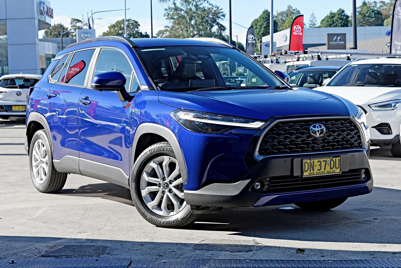 2025 Toyota Corolla Cross GXL in Blue
