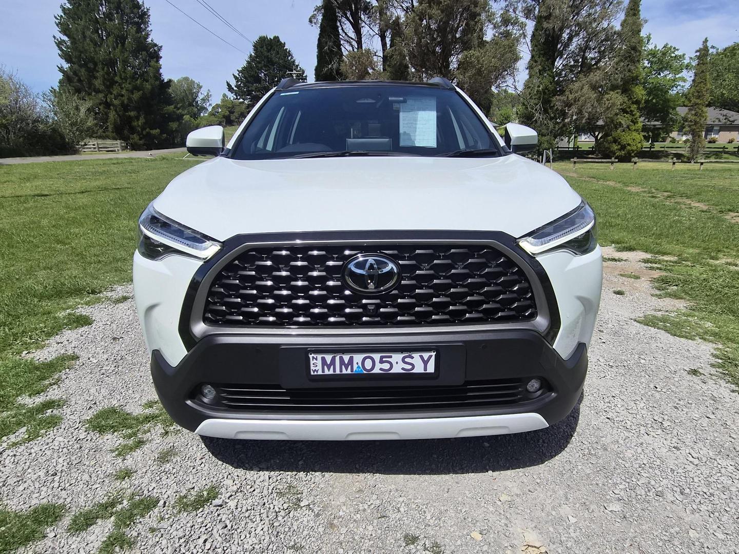 2024 Toyota Corolla Cross Atmos AWD in White