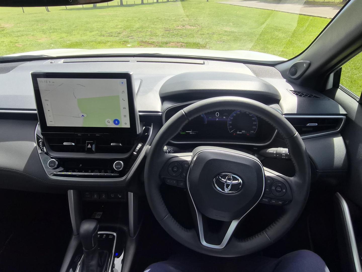 2024 Toyota Corolla Cross Atmos AWD in White