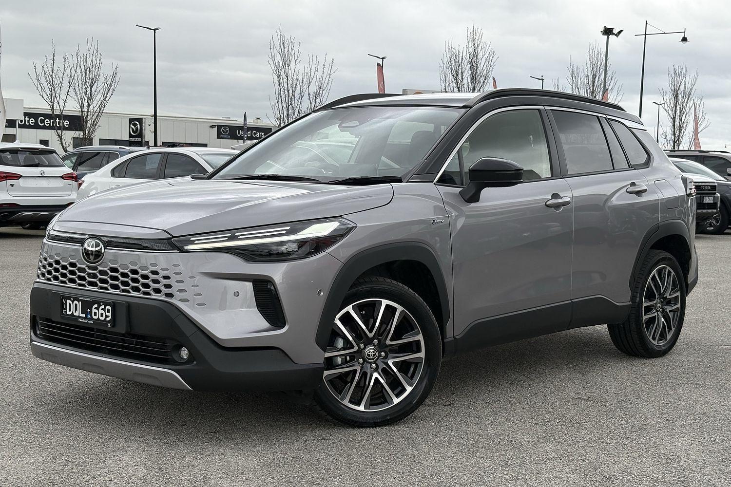 2025 Toyota Corolla Cross Atmos AWD in Two Tone Silver