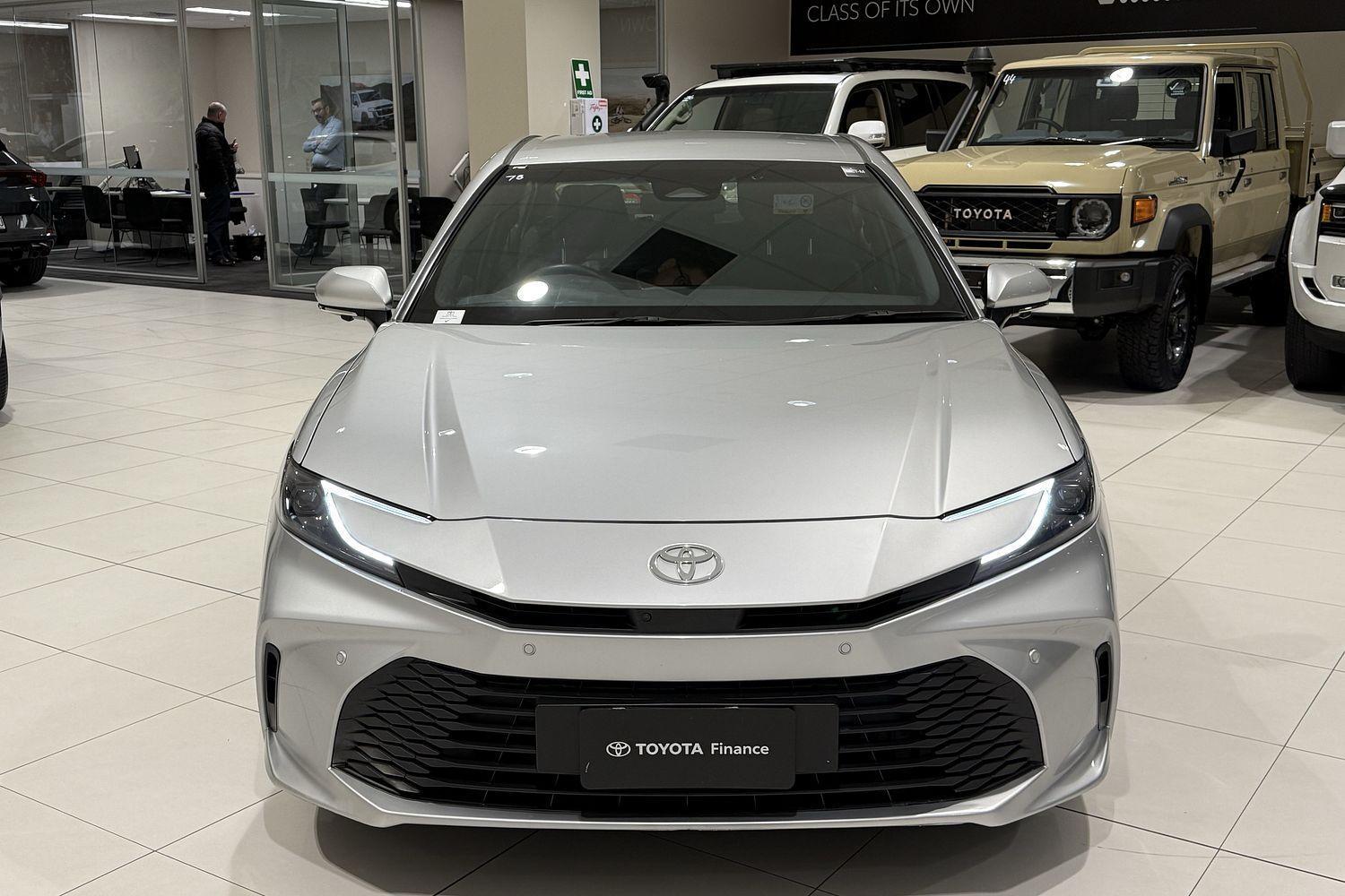 2025 Toyota Camry Ascent in Silver