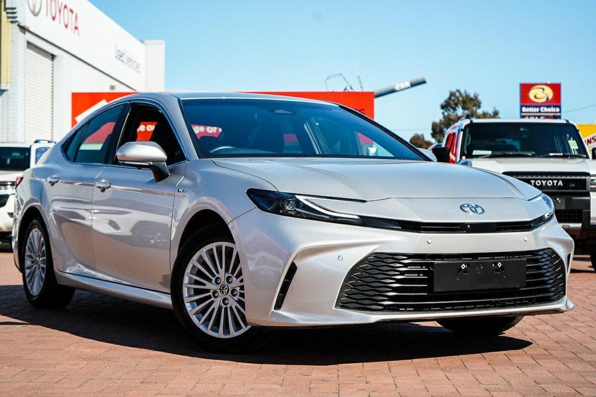 2025 Toyota Camry Ascent in Silver