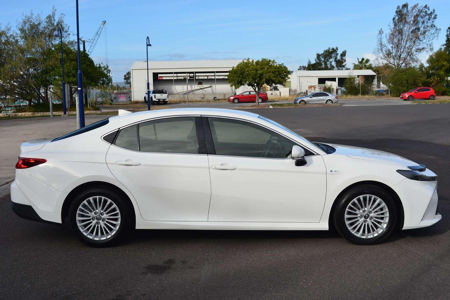 2025 Toyota Camry Ascent Sport in White