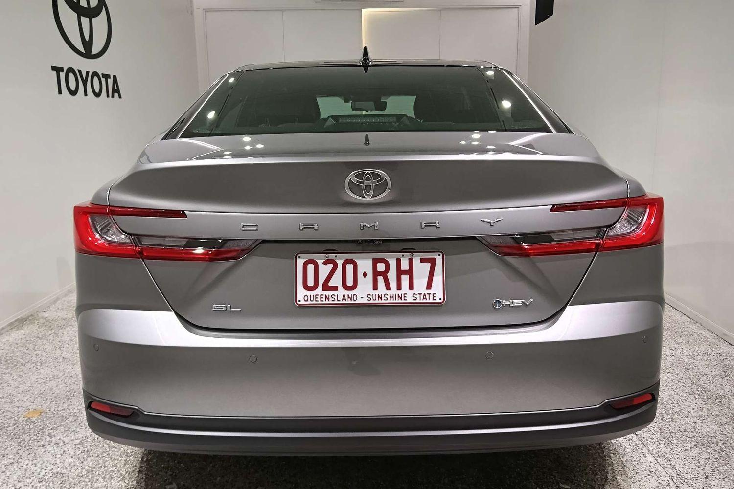 2025 Toyota Camry SL in Grey