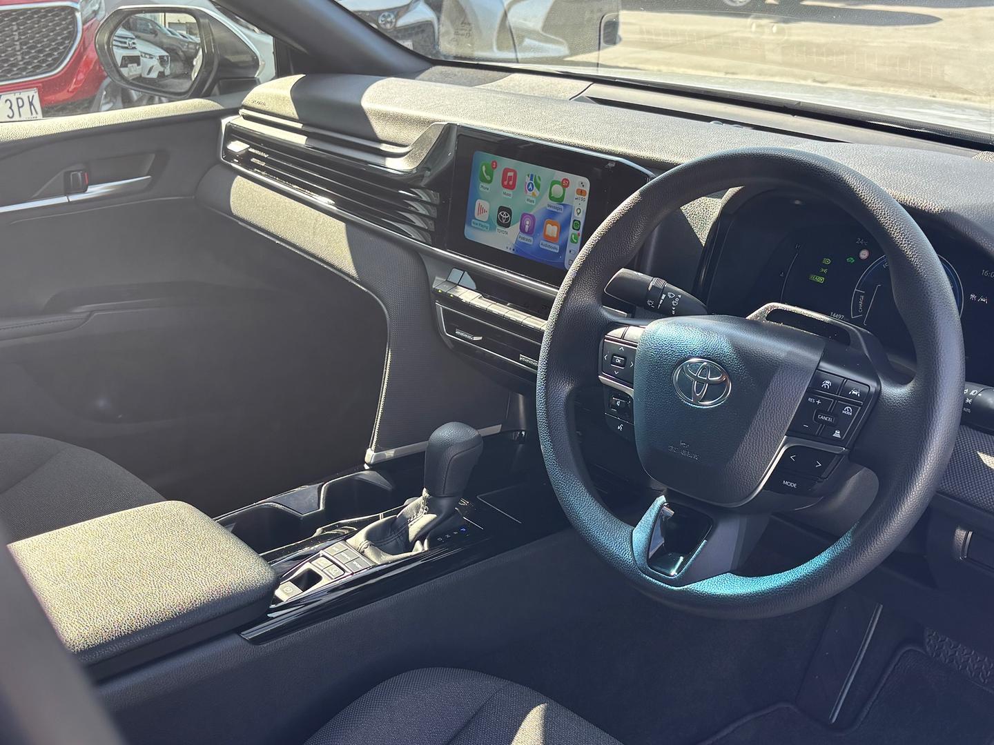 2025 Toyota Camry Ascent in Silver