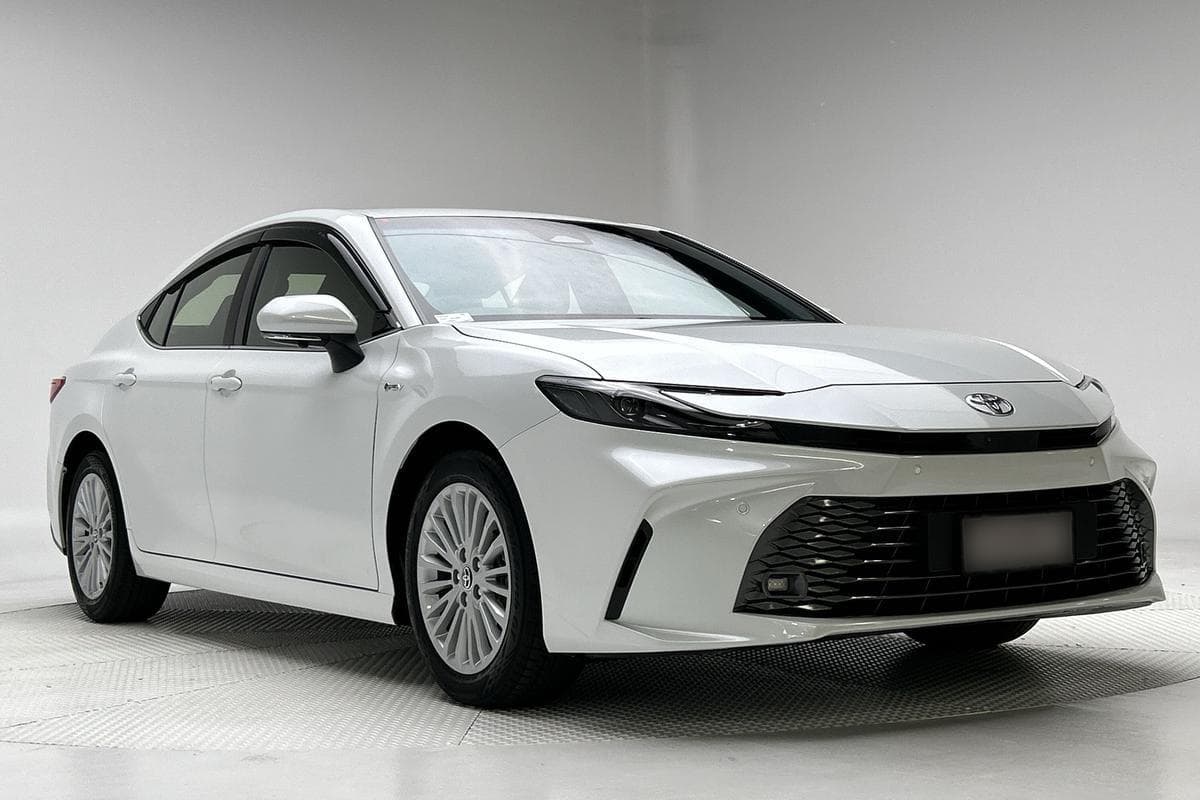 2025 Toyota Camry Ascent in White