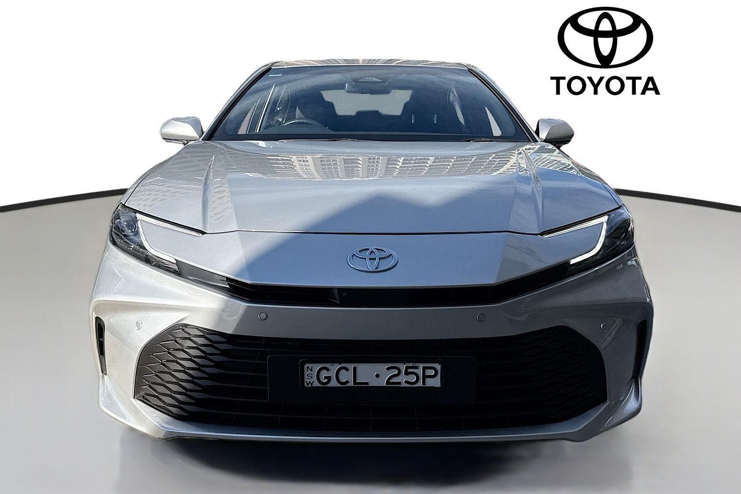 2025 Toyota Camry Ascent in Silver
