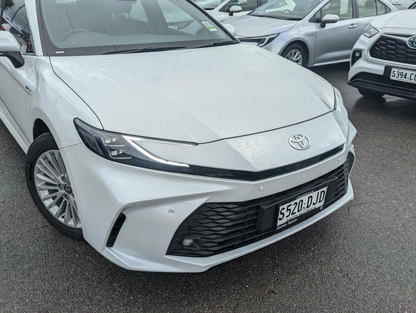 2025 Toyota Camry Ascent Sport in White