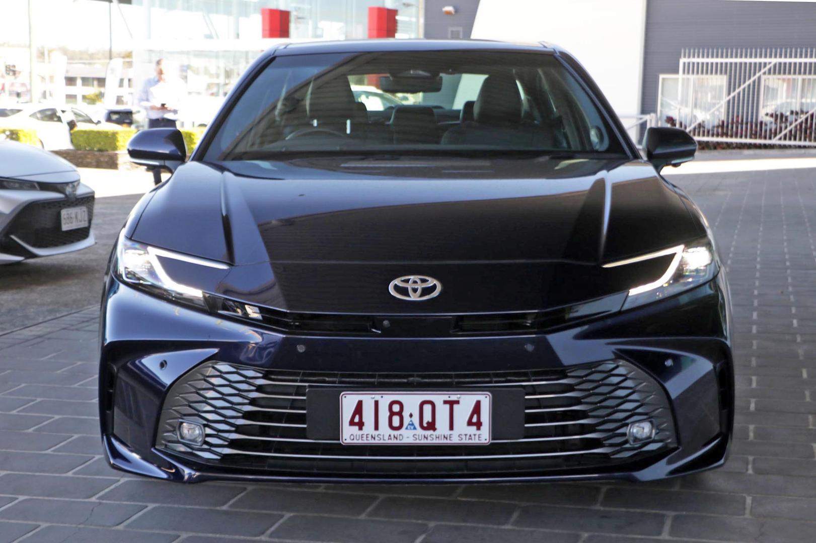 2025 Toyota Camry SL in Blue