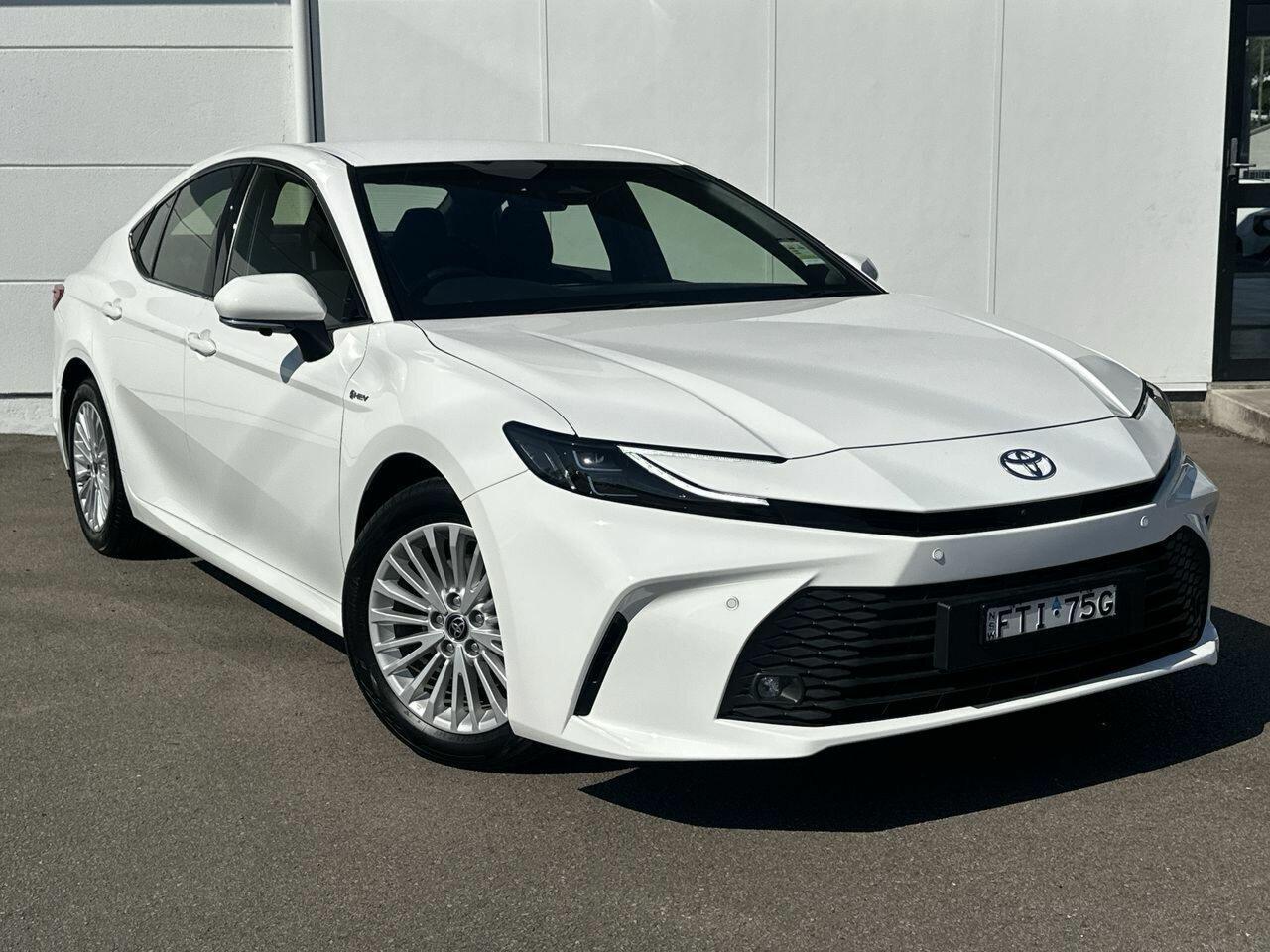 2025 Toyota Camry Ascent Sport in White