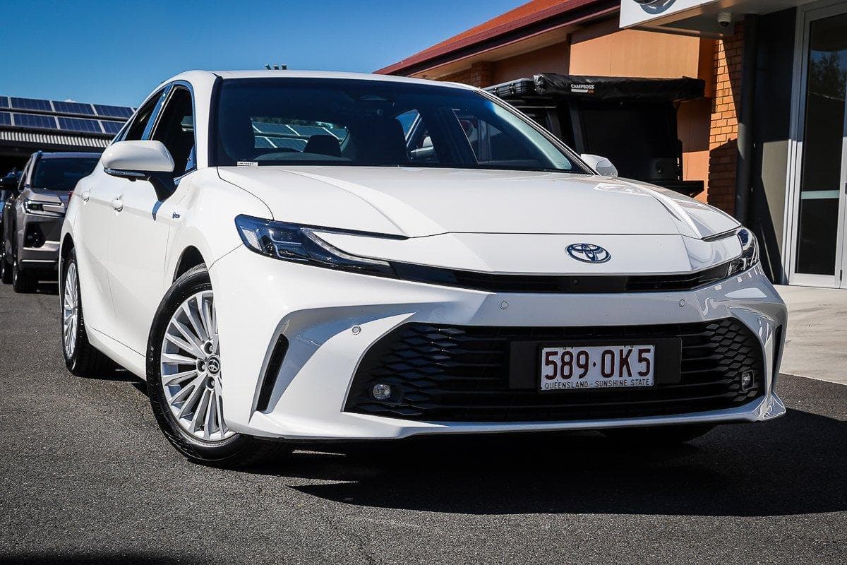 2025 Toyota Camry Ascent Sport in White