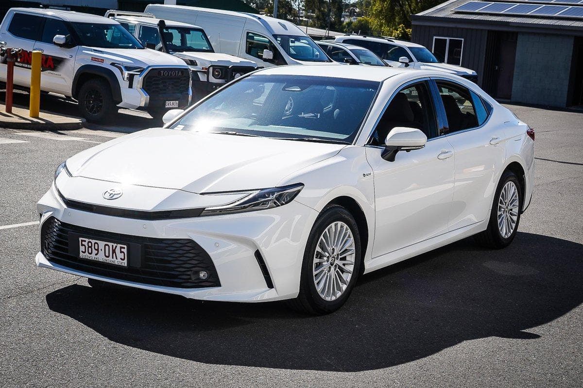 2025 Toyota Camry Ascent Sport in White