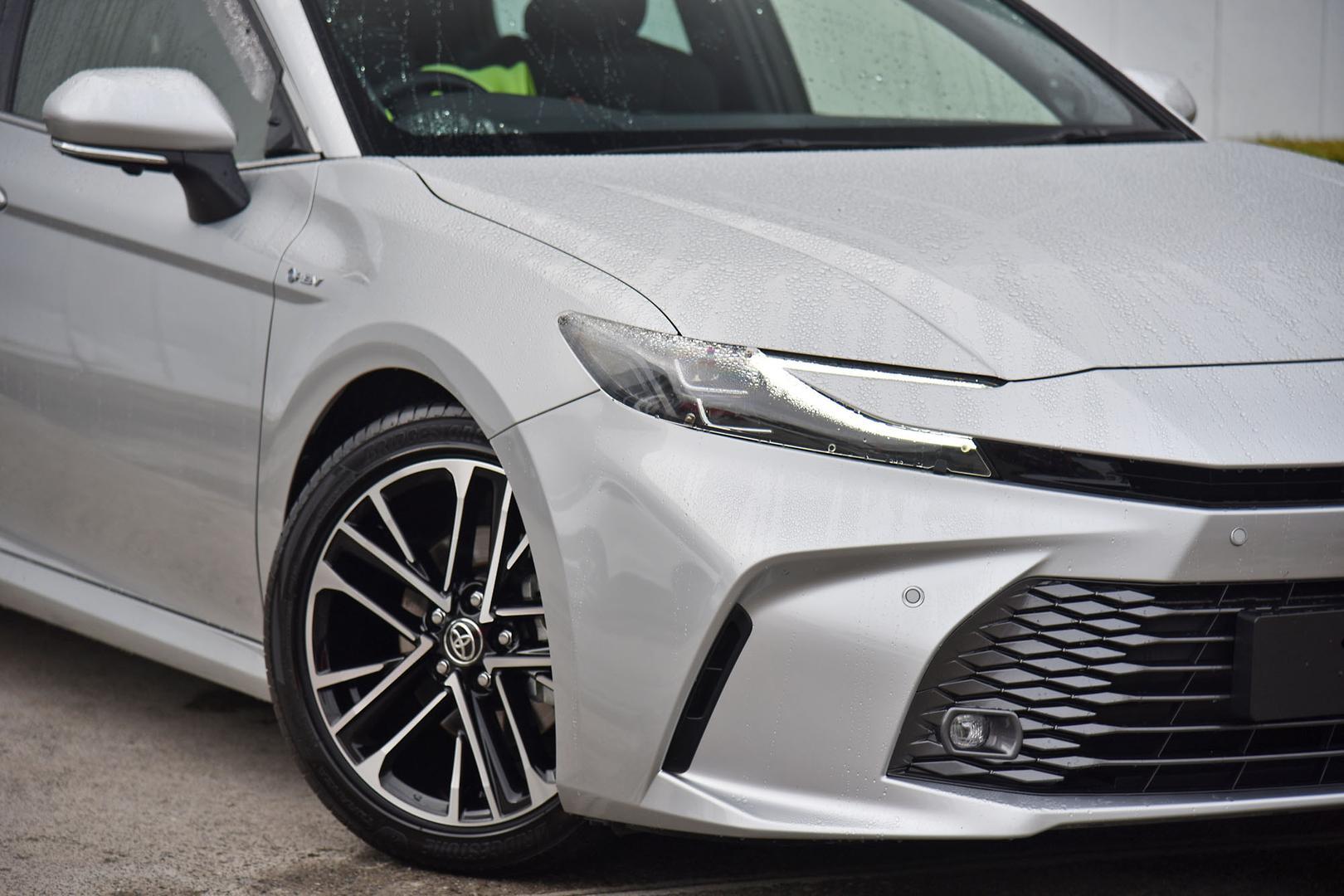 2024 Toyota Camry SL in Silver