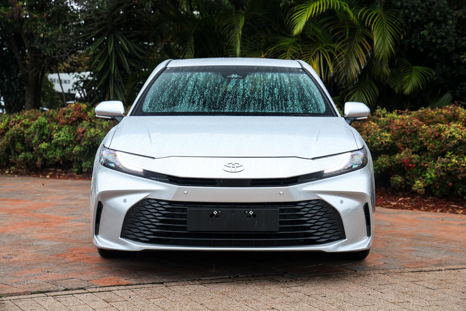2025 Toyota Camry Ascent in Silver