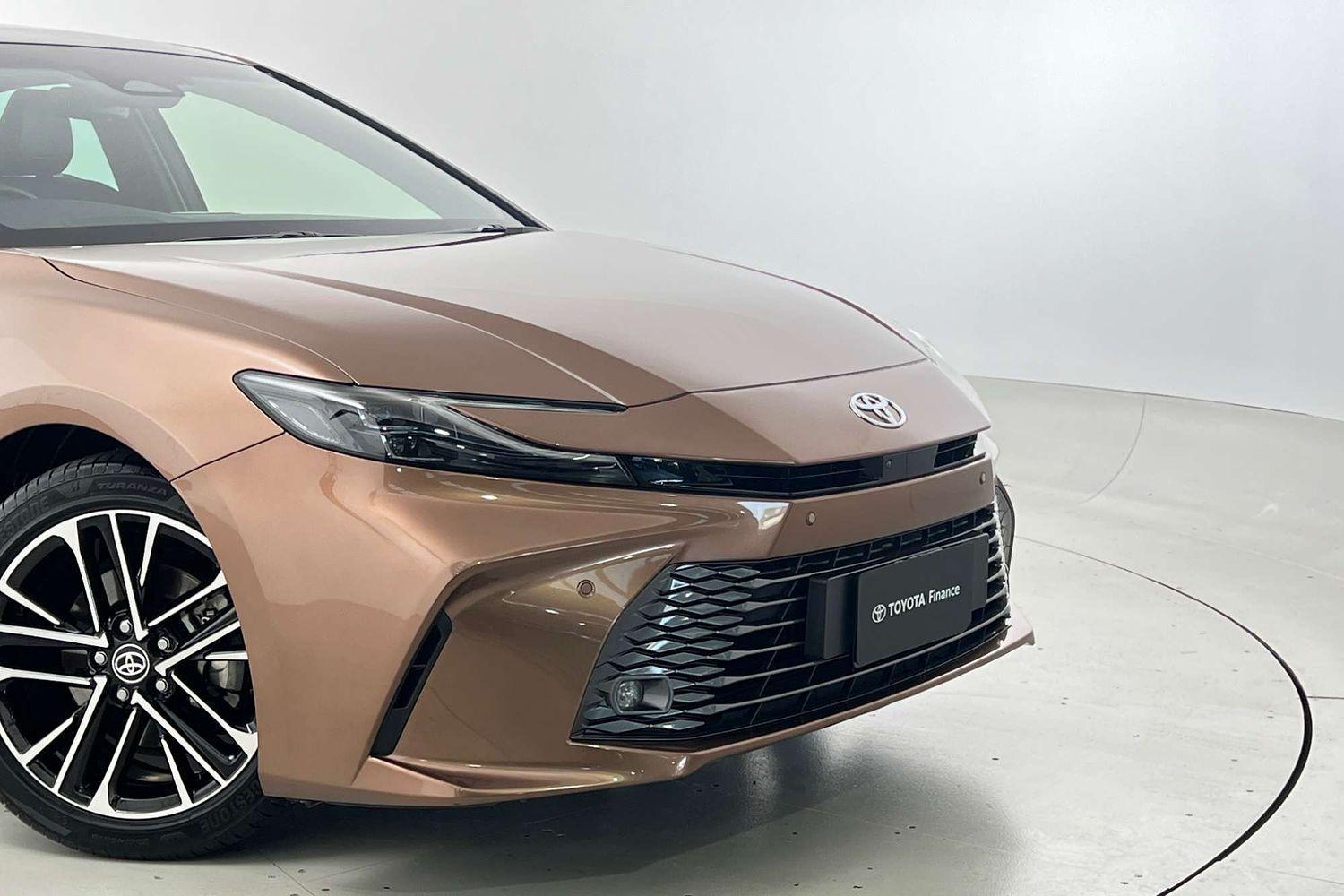 2025 Toyota Camry SL in Bronze