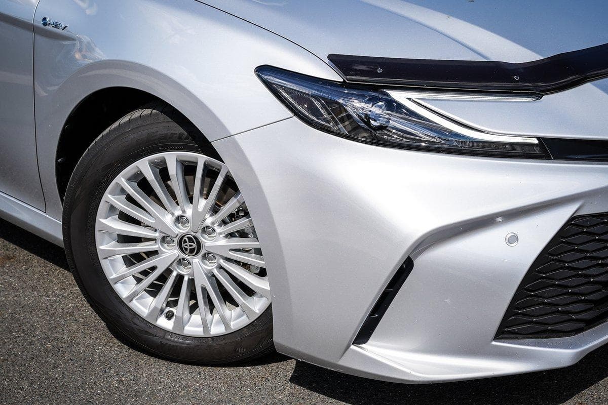 2025 Toyota Camry Ascent in Silver
