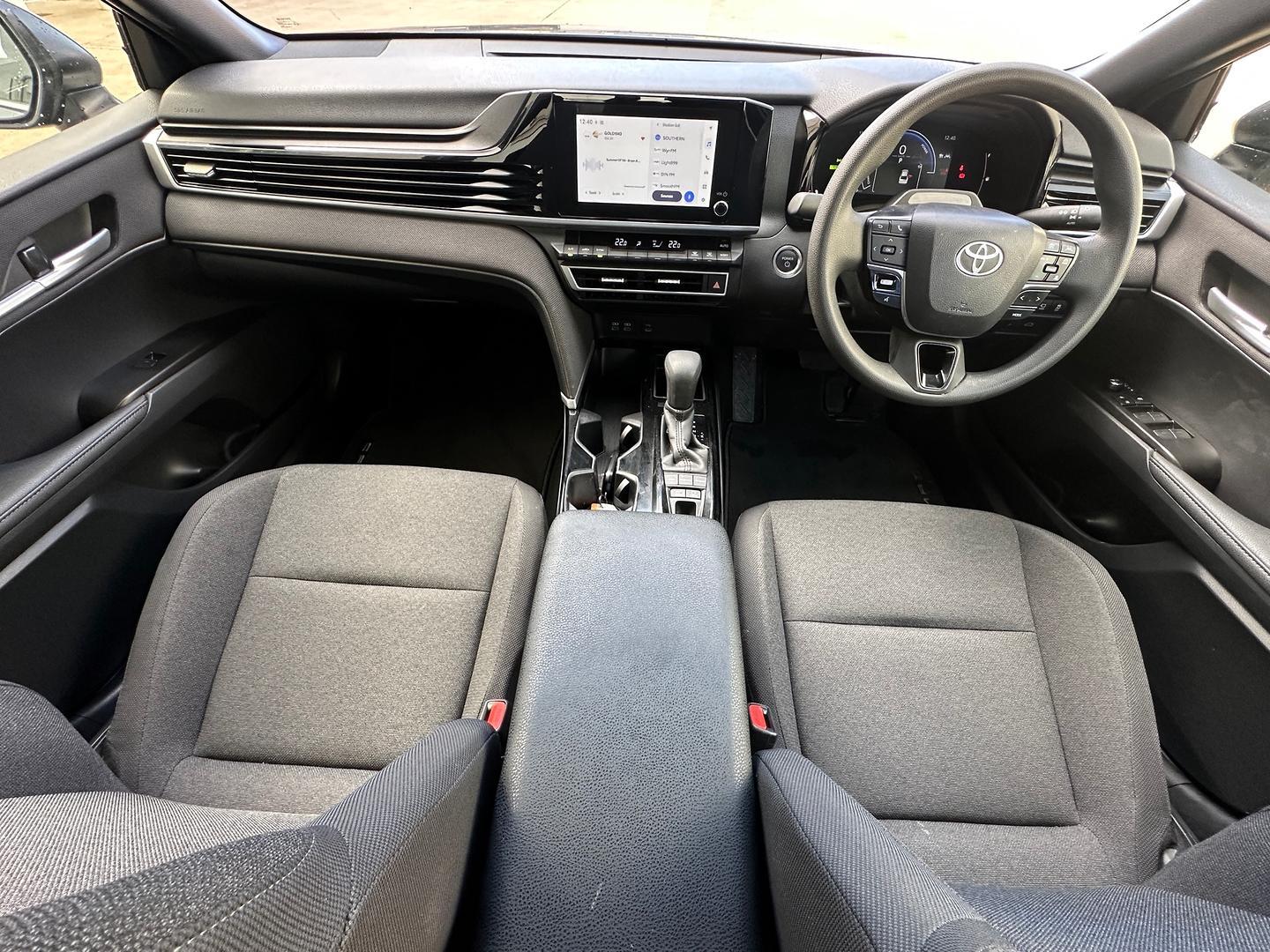 2025 Toyota Camry Ascent in Silver