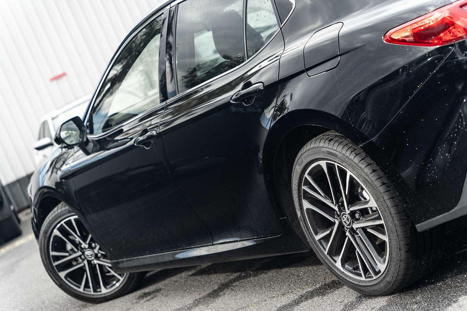 2025 Toyota Camry SL in Black