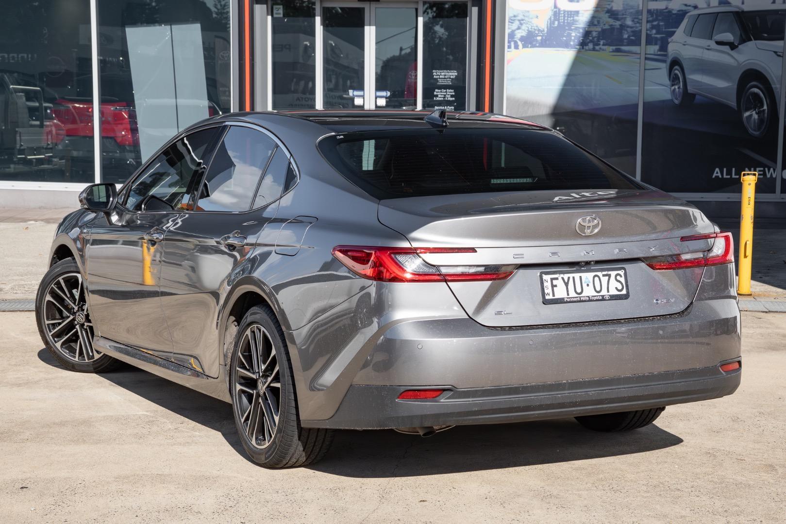 2025 Toyota Camry SL in Silver