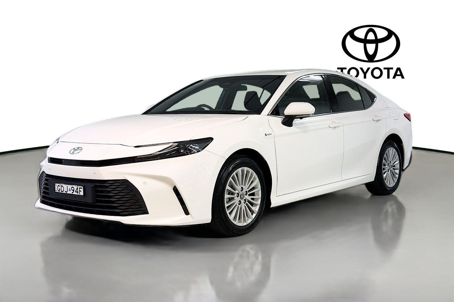 2025 Toyota Camry Ascent in White
