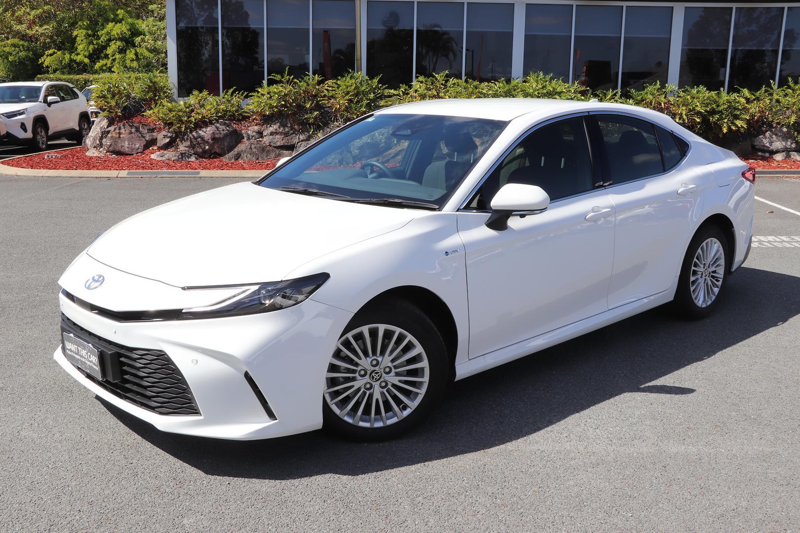 2025 Toyota Camry Ascent in White