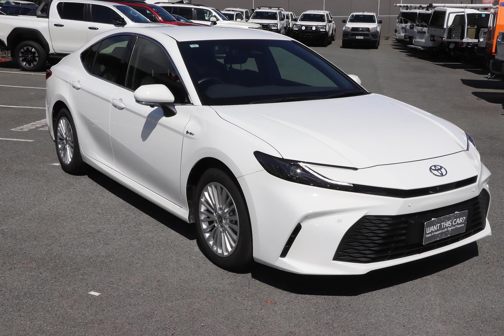 2025 Toyota Camry Ascent in White