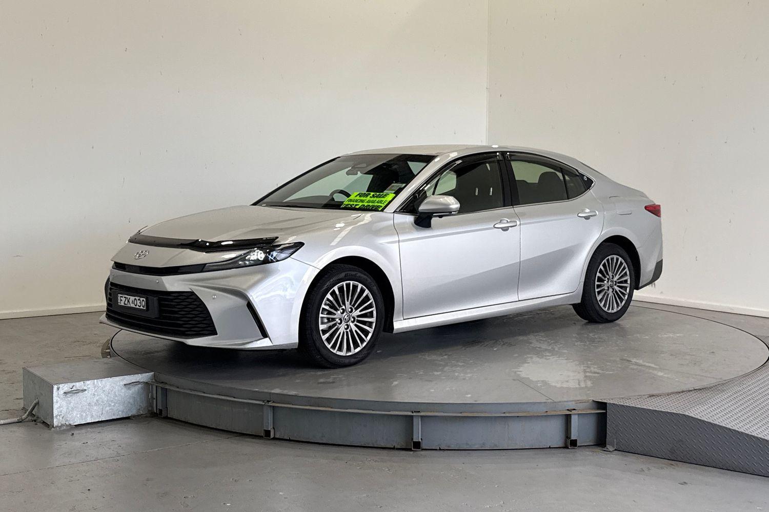 2025 Toyota Camry Ascent in Silver