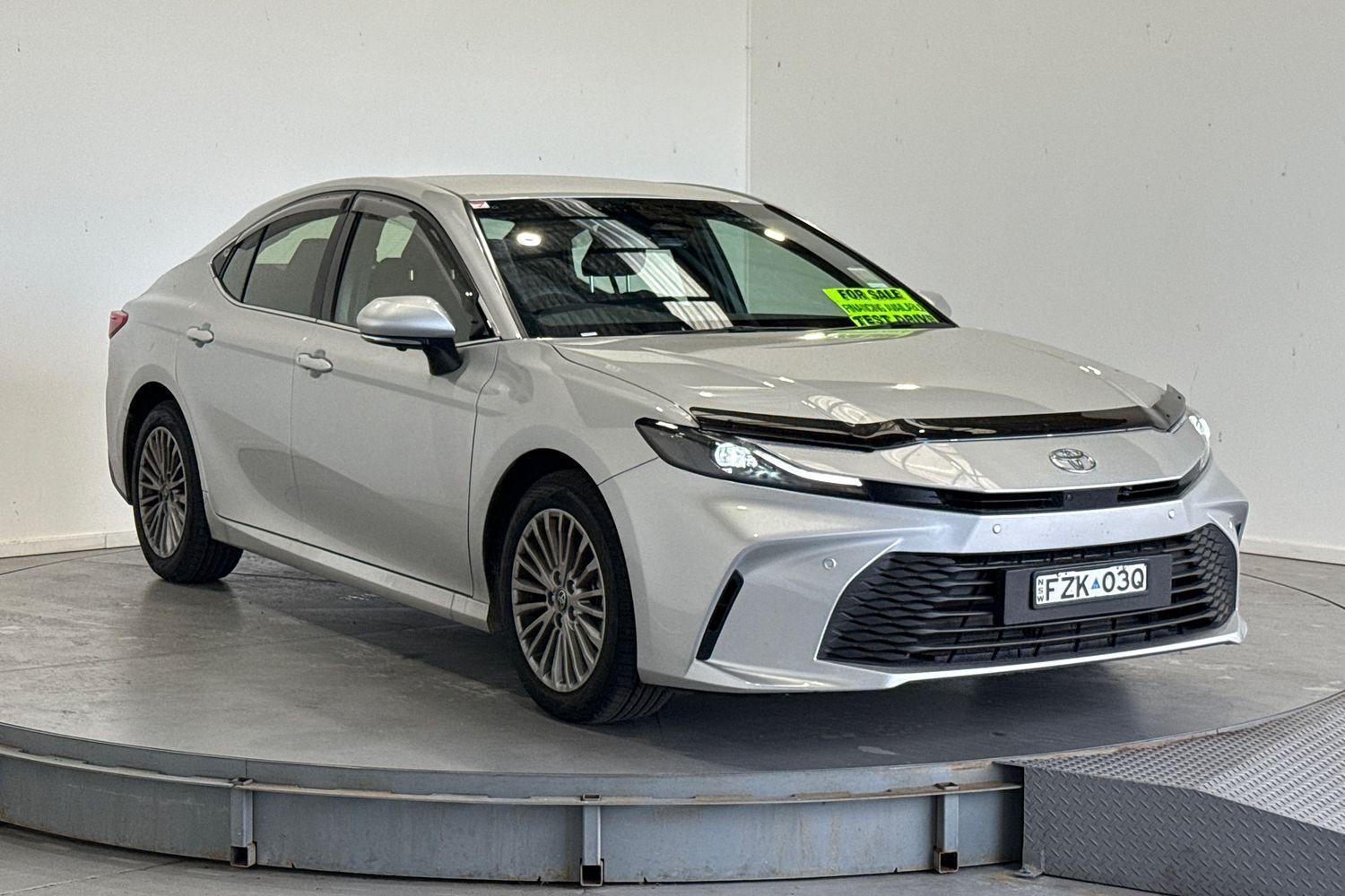 2025 Toyota Camry Ascent in Silver