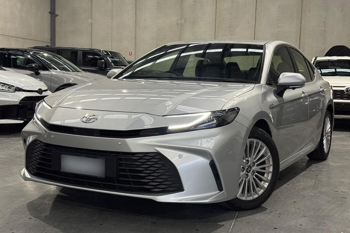 2025 Toyota Camry Ascent in Silver