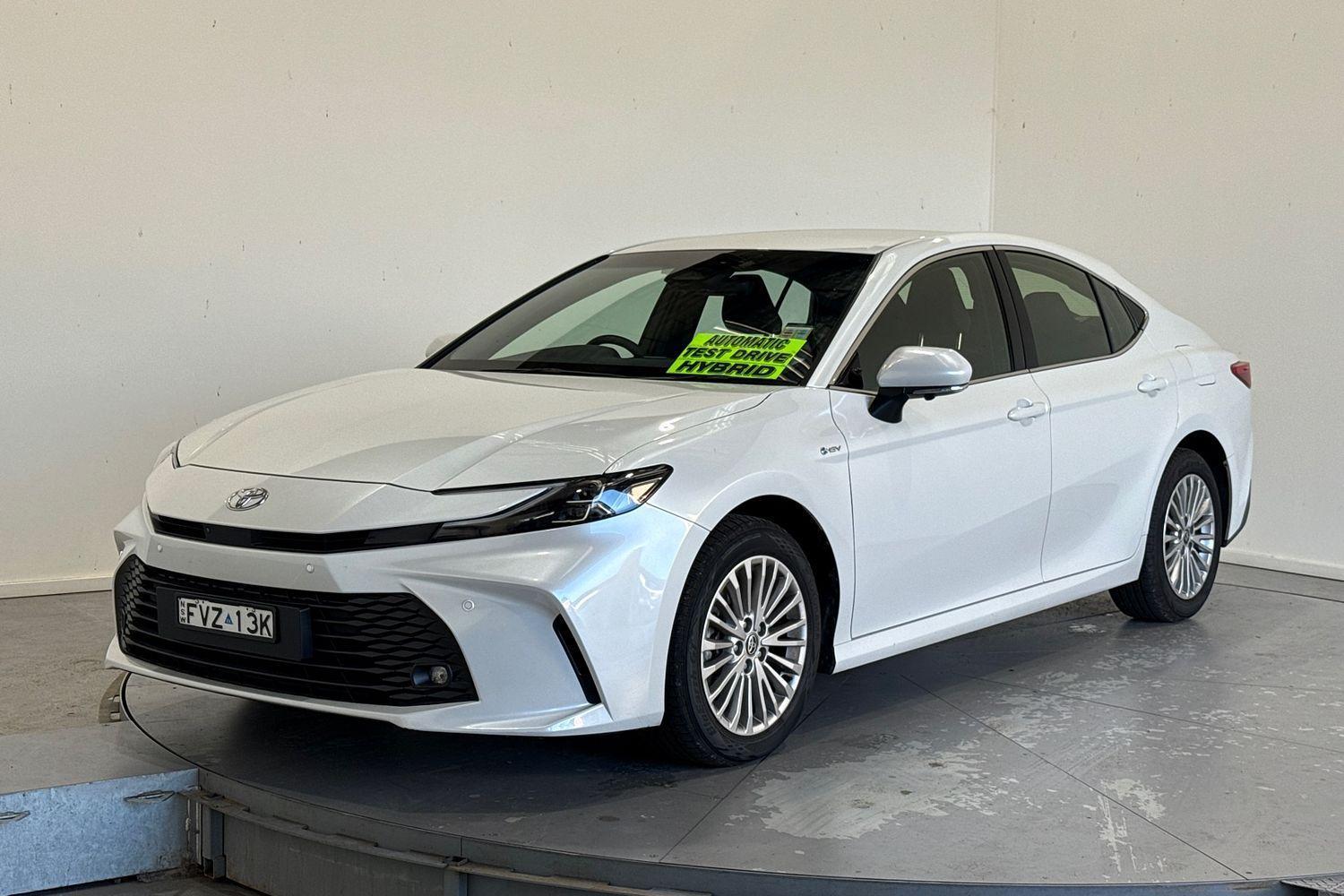 2025 Toyota Camry Ascent Sport in White