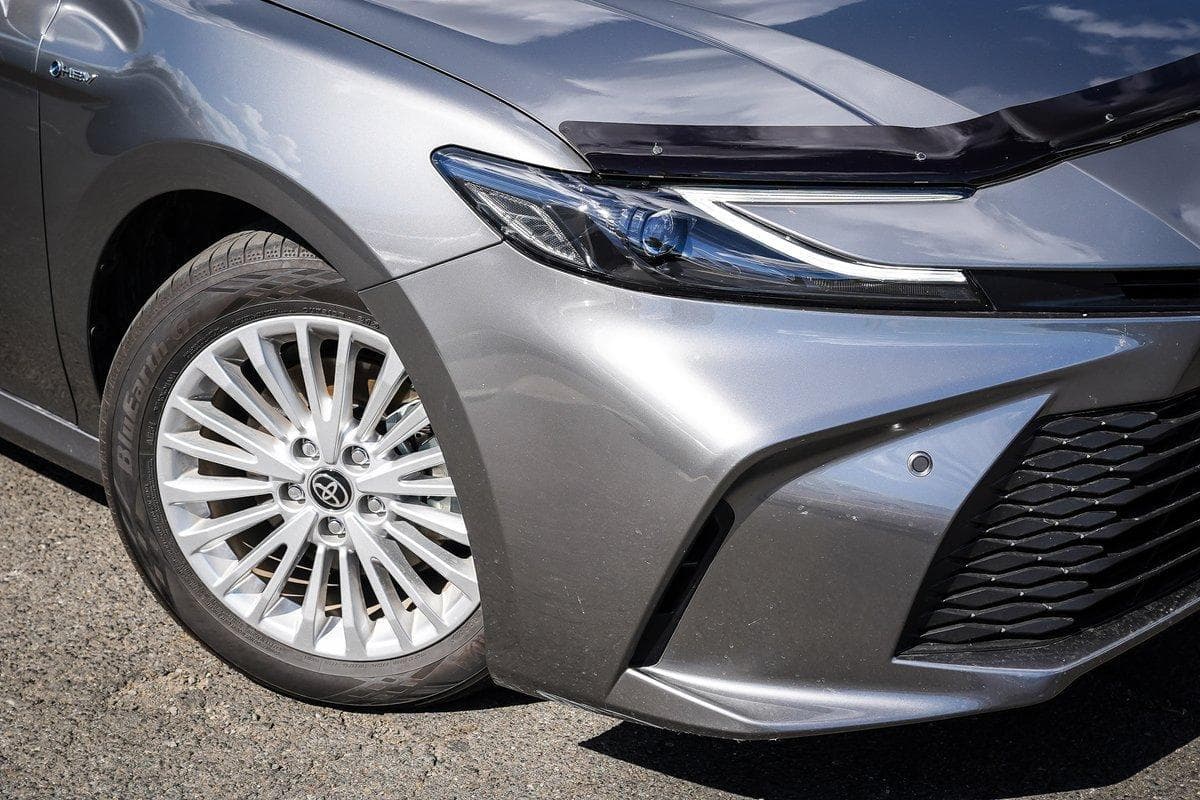 2025 Toyota Camry Ascent in Silver
